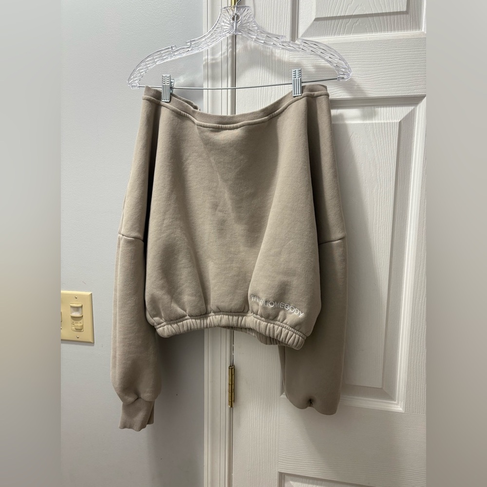 Fancy Homebody Off The Shoulder Sweat Suit Light Tan/ Gray Size Small - Picture 2 of 7